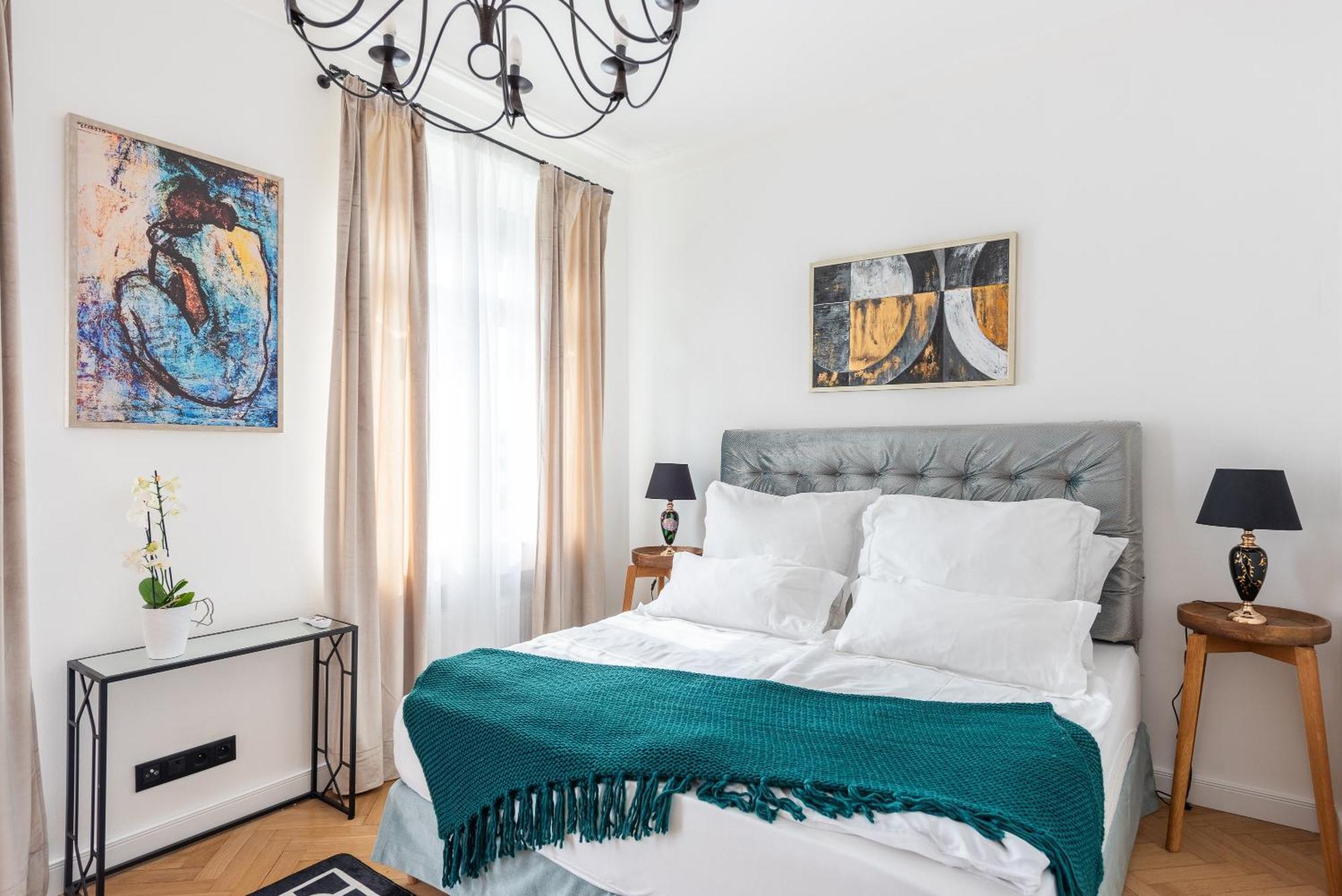 Luxury Apartment With A Balcony And A Terrace Prága Kültér fotó